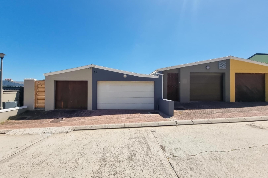 3 Bedroom Property for Sale in Zonnebloem Western Cape